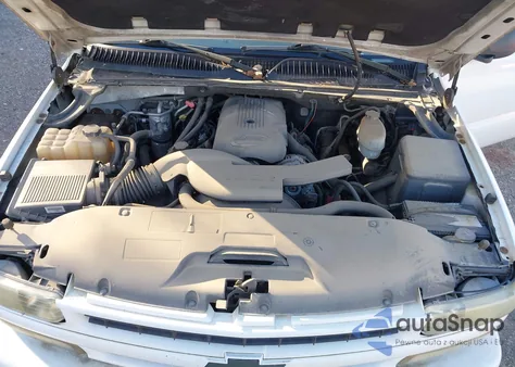 2004 Chevrolet Tahoe Z71 из США, поврежденный, VIN 1GNEK13T54R102754